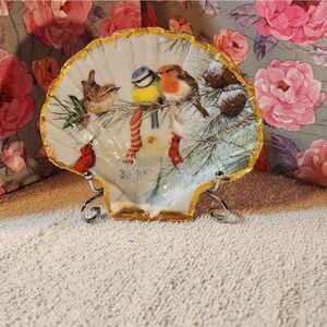 Decoupage Scalloped shells  